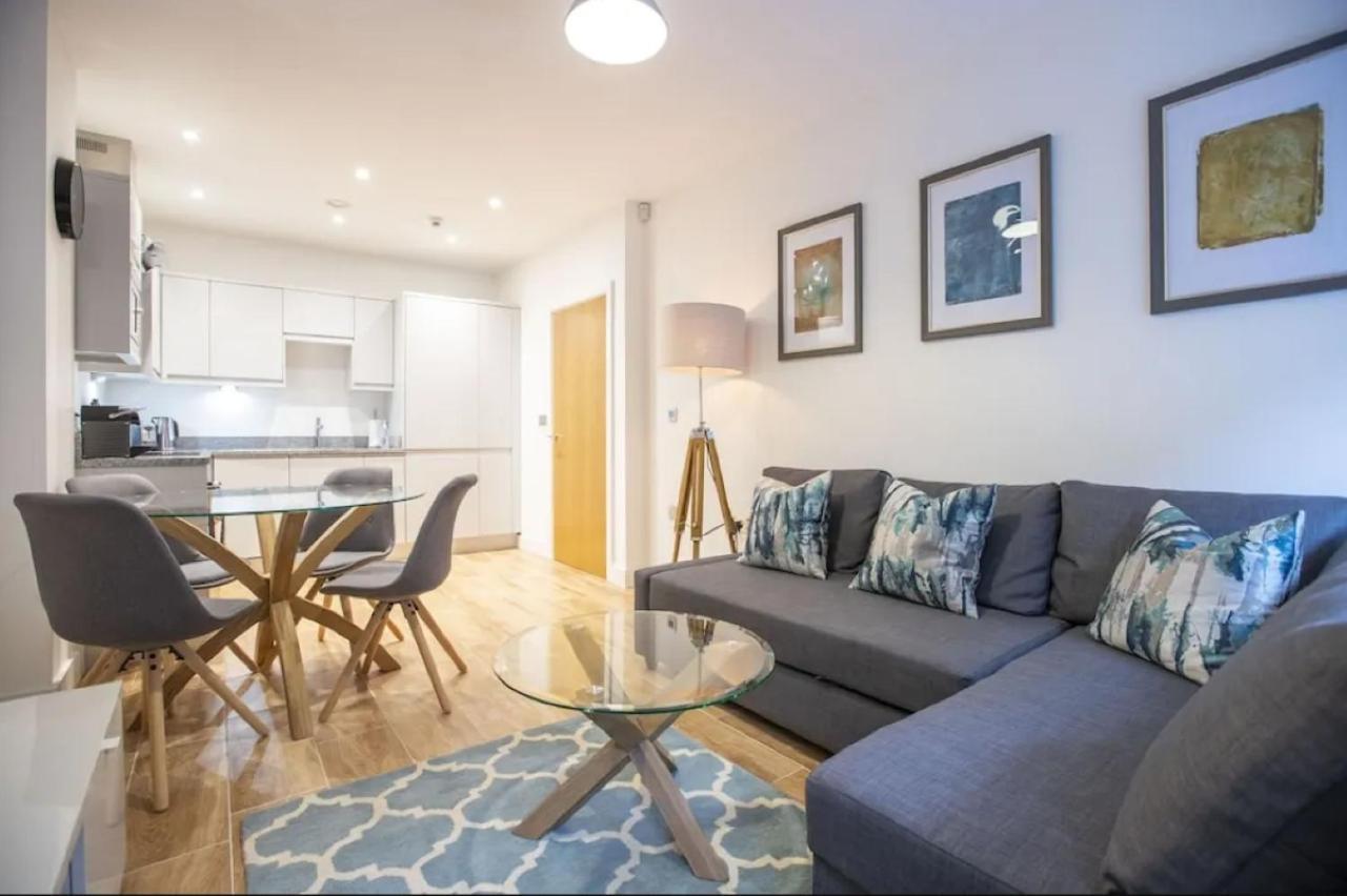Premium Waterside Apartment Londra Dış mekan fotoğraf