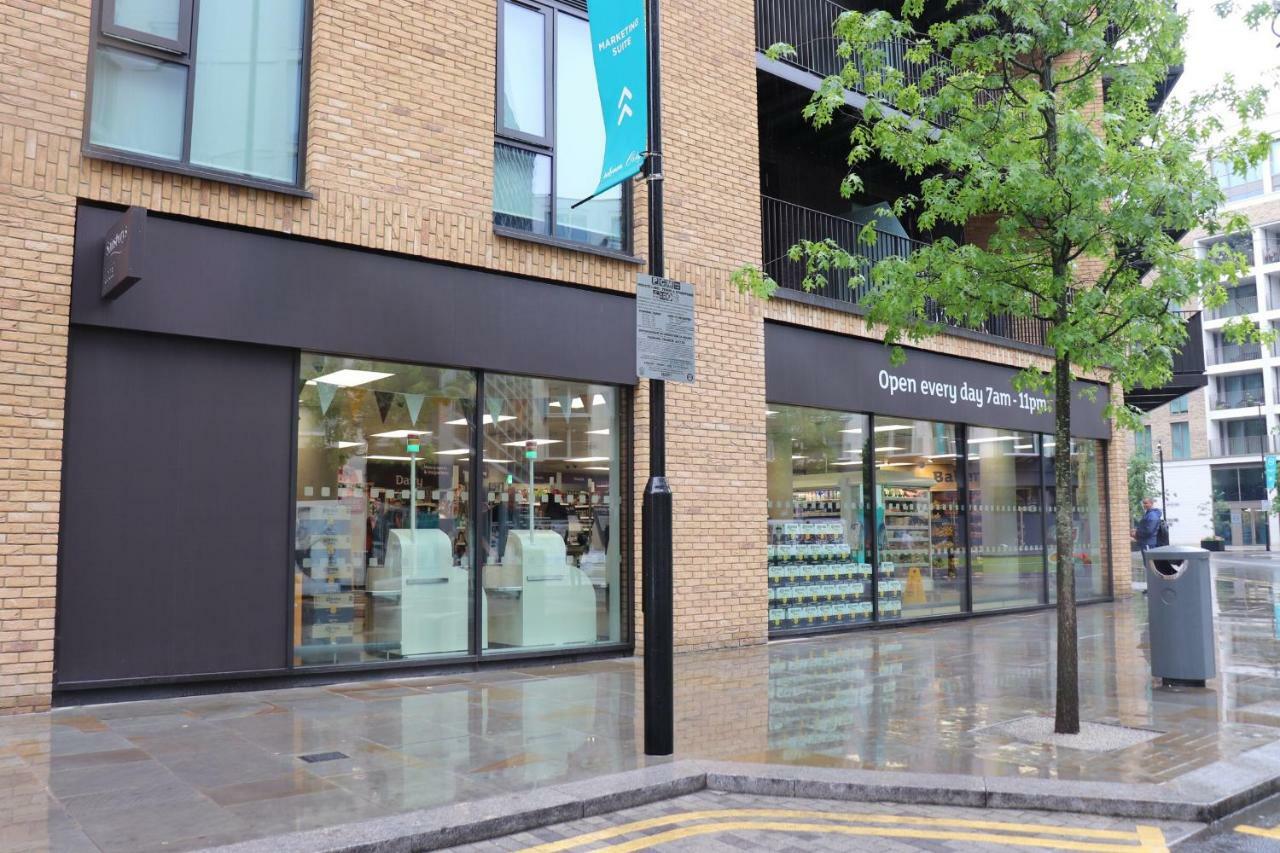 Premium Waterside Apartment Londra Dış mekan fotoğraf